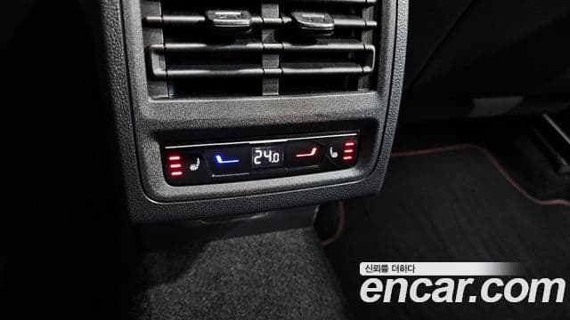 Volkswagen Гольф 8세대 2.0 GTI, 2023 17