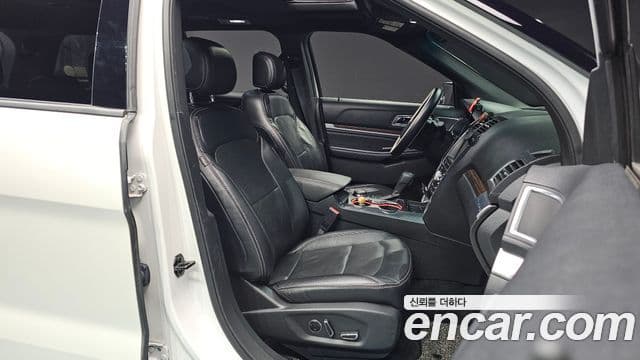 Ford Explorer 5세대, 2016 10