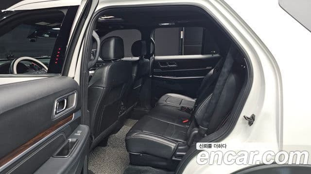 Ford Explorer 5세대, 2016 12