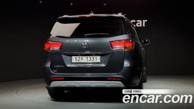 Kia All New Carnival Prestige, 2018 4