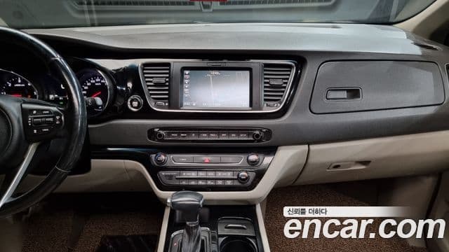 Kia All New Carnival Prestige, 2018 14