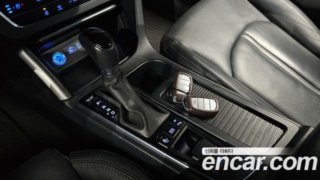 Hyundai LF Sonata Special, 2016 9