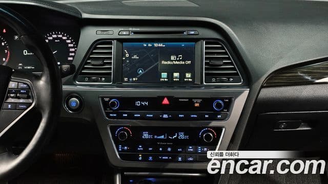 Hyundai LF Sonata Special, 2016 14