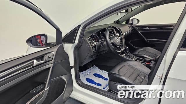 Volkswagen Гольф 7세대, 2015 10