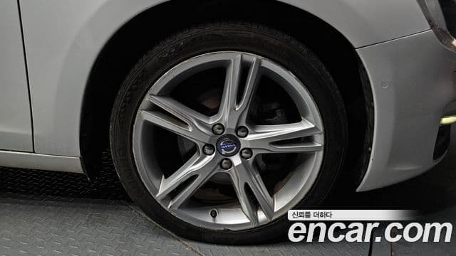 Volvo S60 2세대, 2017 все фото