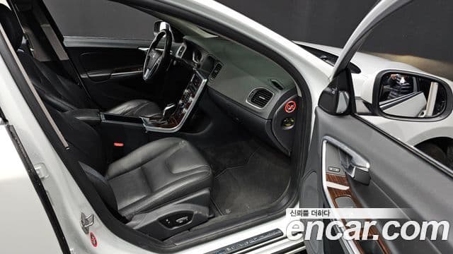 Volvo S60 2세대, 2017 10