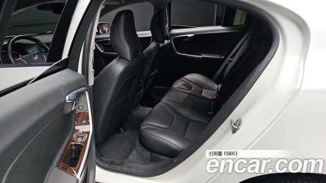 Volvo S60 2세대, 2017 12