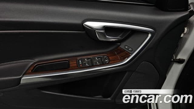 Volvo S60 2세대, 2017 18