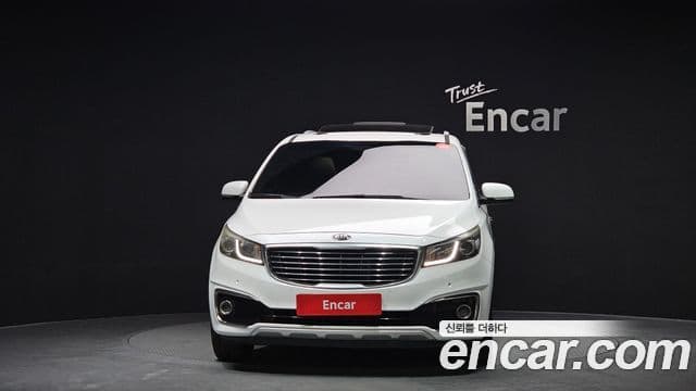 Kia All New Carnival Prestige, 2015 3