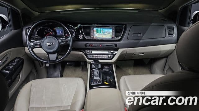 Kia All New Carnival Prestige, 2015 7