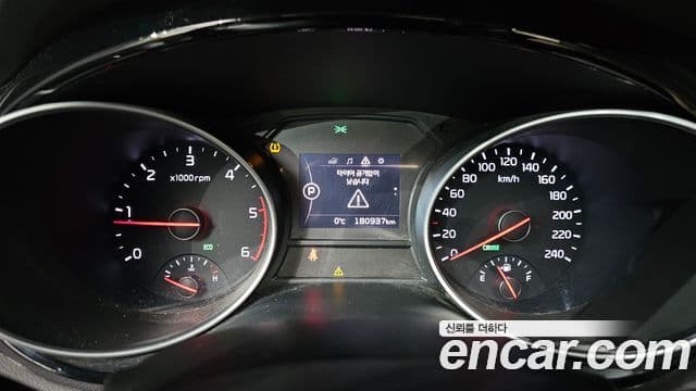 Kia All New Carnival Prestige, 2015 8