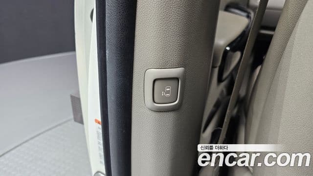 Kia All New Carnival Prestige, 2015 17