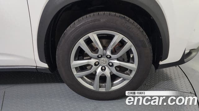 Lexus NX300h Supreme, 2015 все фото