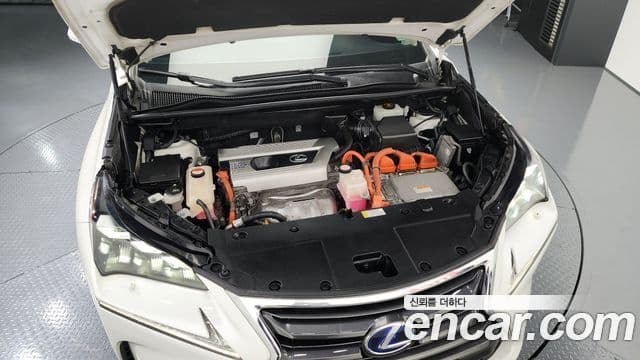 Lexus NX300h Supreme, 2015 6