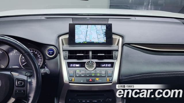 Lexus NX300h Supreme, 2015 14