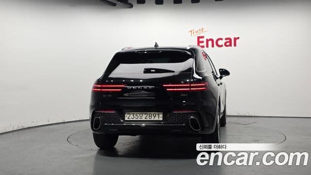 Genesis GV70, 2023 4