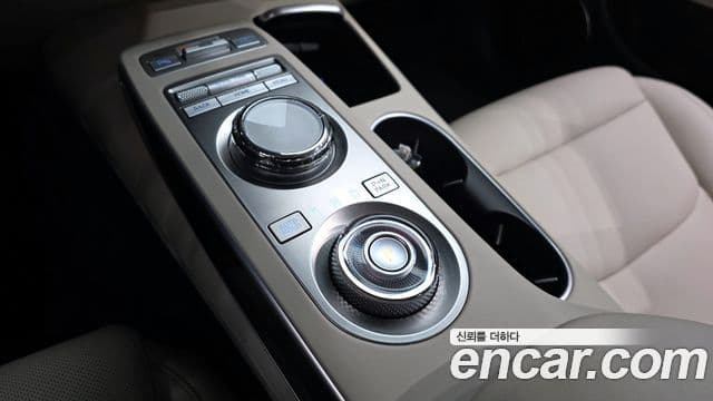 Genesis GV70, 2023 9