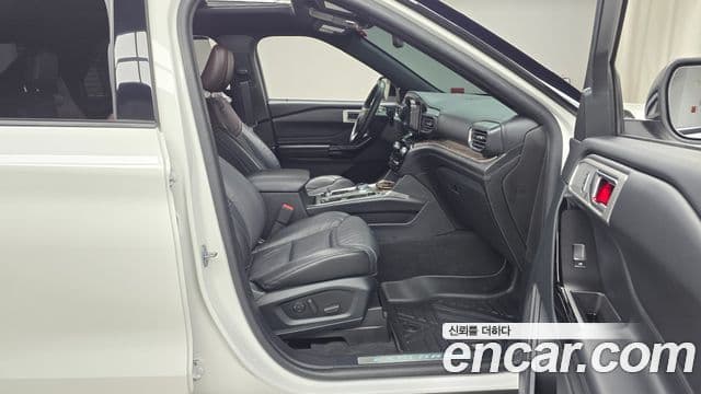 Ford Explorer 6세대 3.0 Platinum 4WD, 2022 11