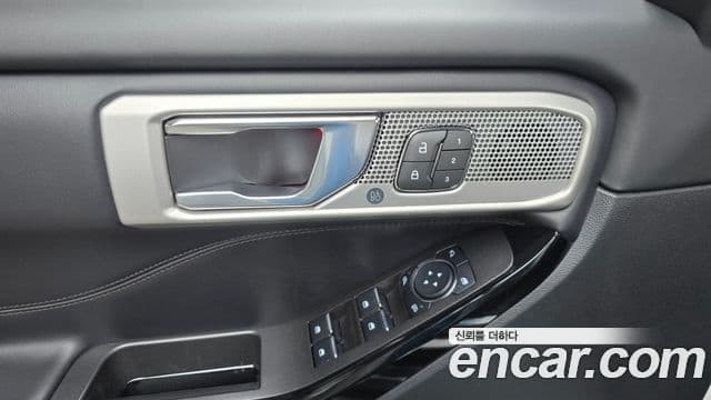 Ford Explorer 6세대 3.0 Platinum 4WD, 2022 17