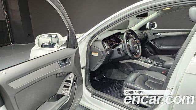 Audi New A4 B8, 2015 11