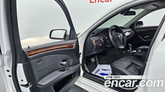 BMW 5시리즈 (E60) 528i седан, 2008 10