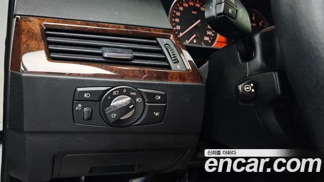 BMW 5시리즈 (E60) 528i седан, 2008 15