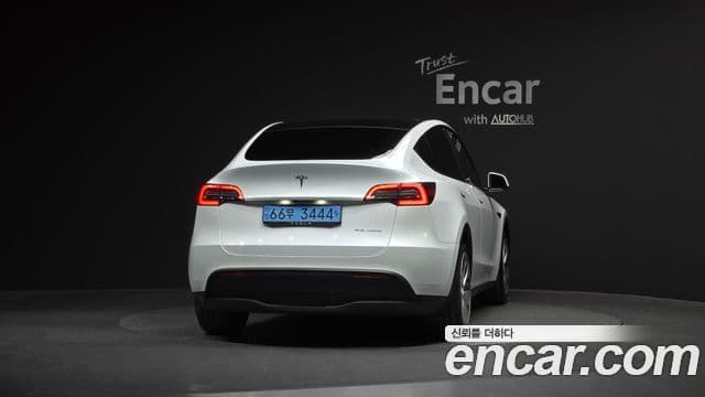 Tesla модель Y Long Range AWD, 2021 4