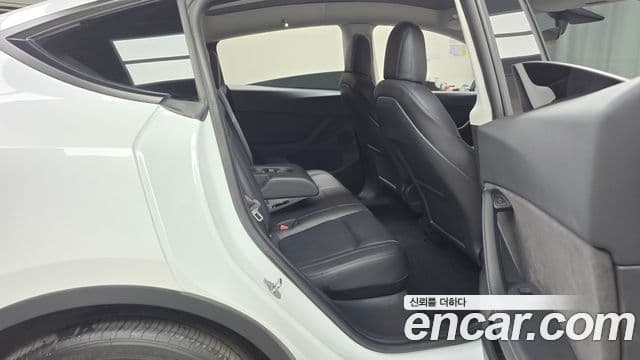 Tesla модель Y Long Range AWD, 2021 12