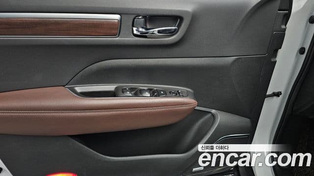 Renault Korea(Samsung) The / новый New QM6 2.0 GDe RE Signature 2WD, 2020 17