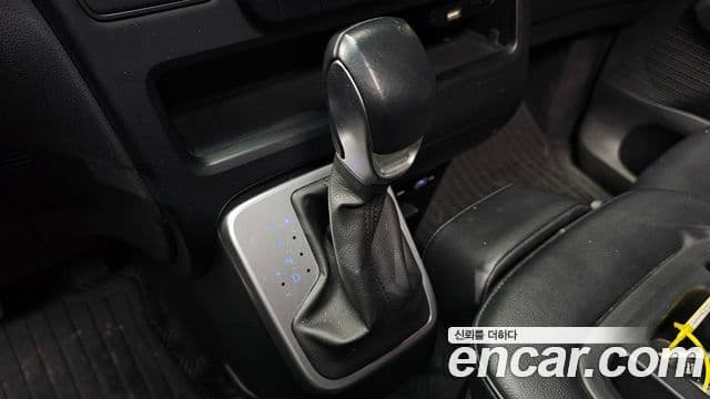 Hyundai Staria Modern, 2022 9