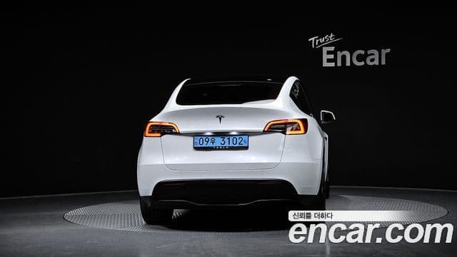 Tesla модель Y, 2023 4