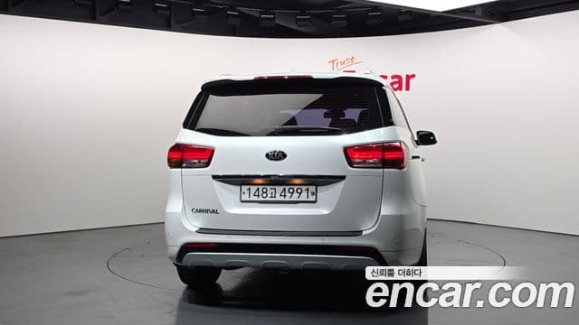 Kia All New Carnival Prestige, 2016 4