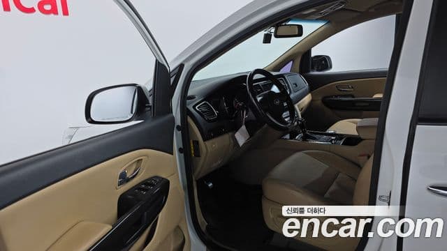 Kia All New Carnival Prestige, 2016 11