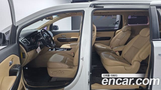 Kia All New Carnival Prestige, 2016 17