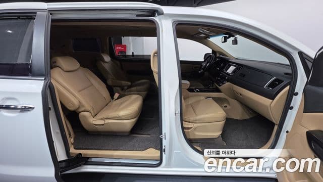 Kia All New Carnival Prestige, 2016 19