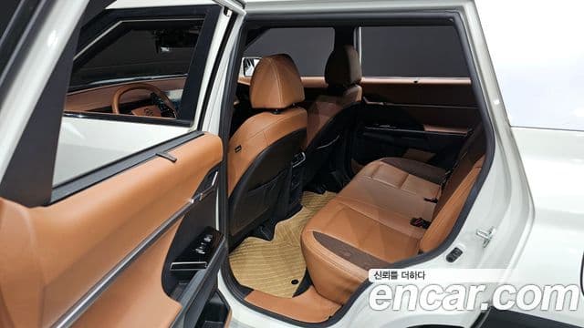 KG모빌리티(SsangYong) Torres T7, 2023 11