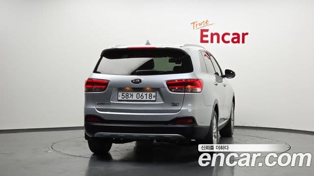 Kia All New Sorento Prestige, 2016 4