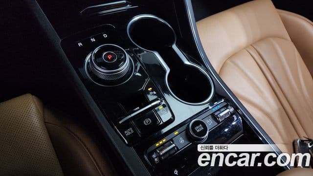 Kia K5 гибрид 3세대 Signature, 2023 9