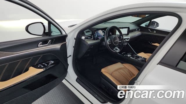 Kia K5 гибрид 3세대 Signature, 2023 10