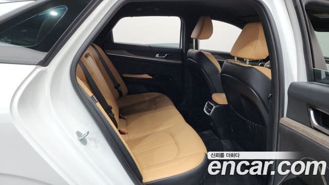 Kia K5 гибрид 3세대 Signature, 2023 12