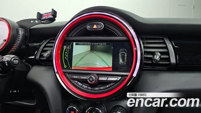 Mini Cooper D 3세대, 2017 16