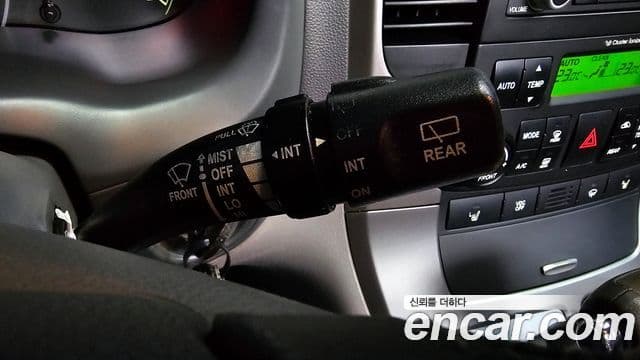 Kia Carnival R R Special, 2011 17