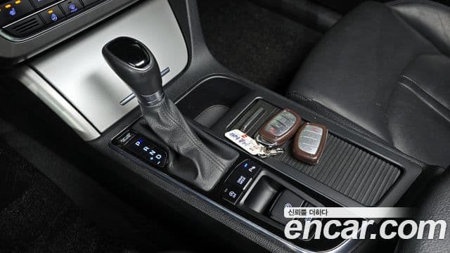 Hyundai LF Sonata Special, 2016 9