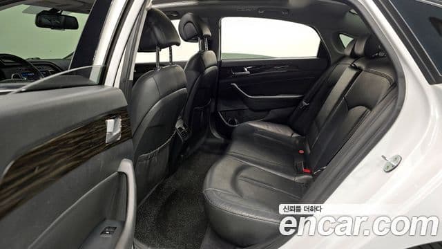 Hyundai LF Sonata Special, 2016 13