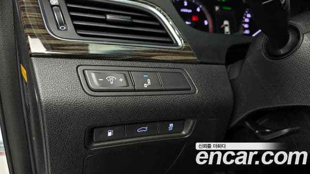 Hyundai LF Sonata Special, 2016 17