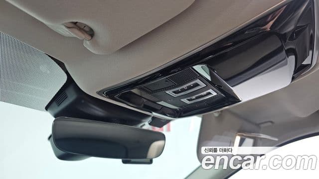 Land Rover Range Rover Velar 2.0 D240 SE, 2018 17