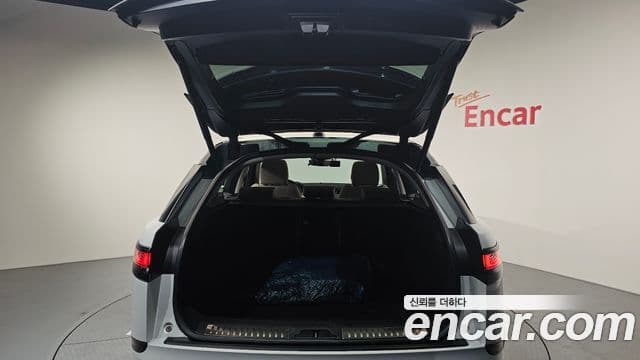 Land Rover Range Rover Velar 2.0 D240 SE, 2018 20