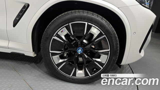 BMW iX3 M Sport, 2024 все фото