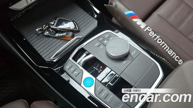 BMW iX3 M Sport, 2024 9