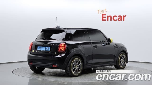 Mini Cooper Электрический (Electric) 3세대, 2023 2
